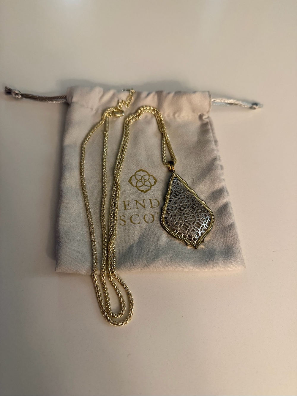 Kendra Scott Necklace